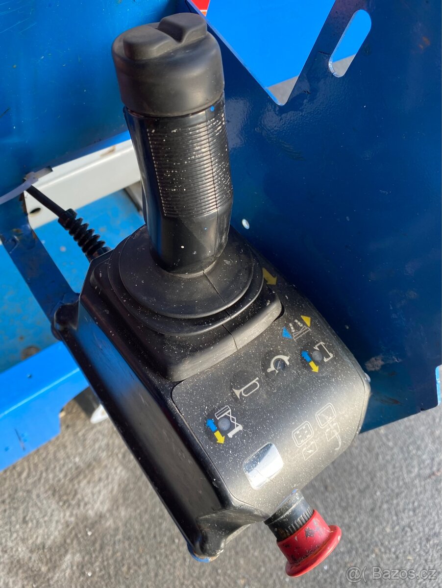 Pracovní nůžková aku plošina Genie GS2646 - 3