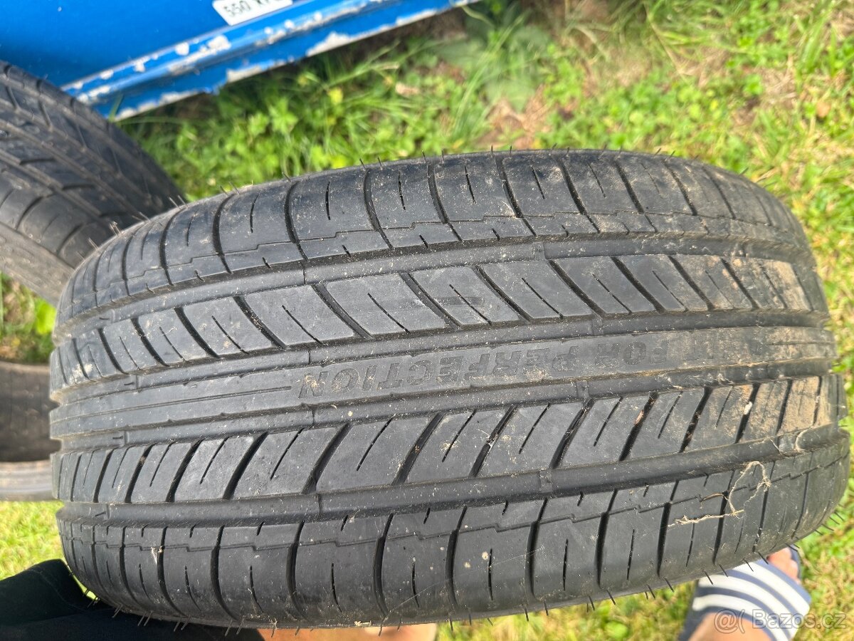 Letní pneu 215/45 R17 - 3