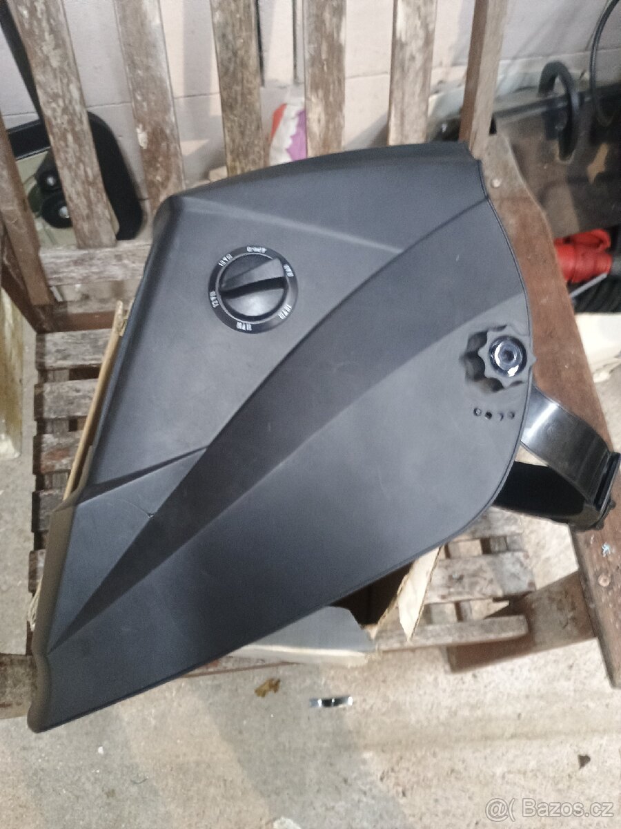 Svářecí kukla Kowax - 3