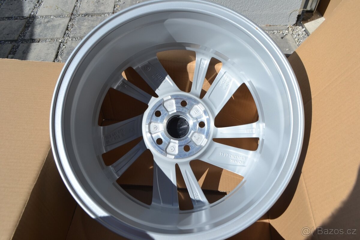 Škoda Octavia IV(RS)- 17 NOVÉ orig.alu disky 6.5Jx17,5x112 - 3