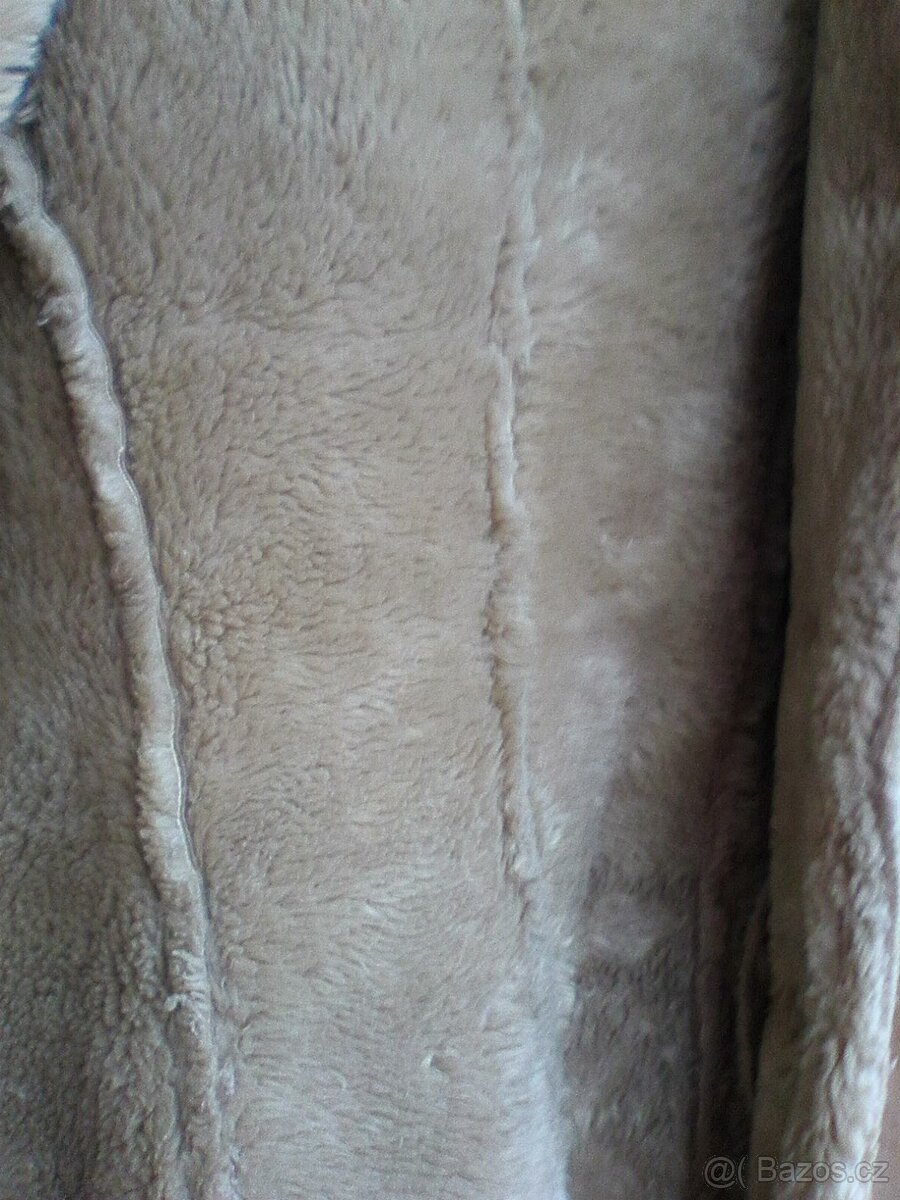 Dámský zimní kabát s kapucí, vel. M - 3