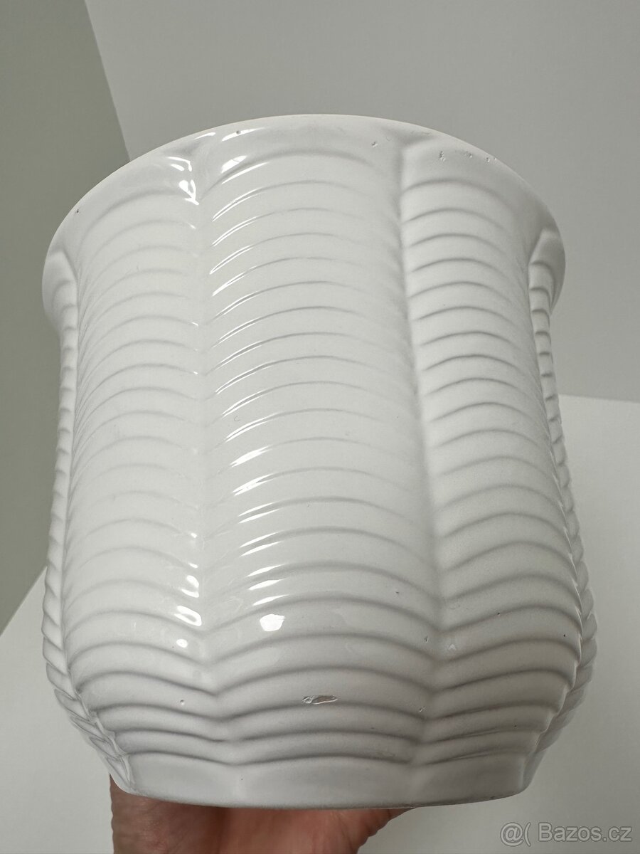 Bílý keramický květináč - 3