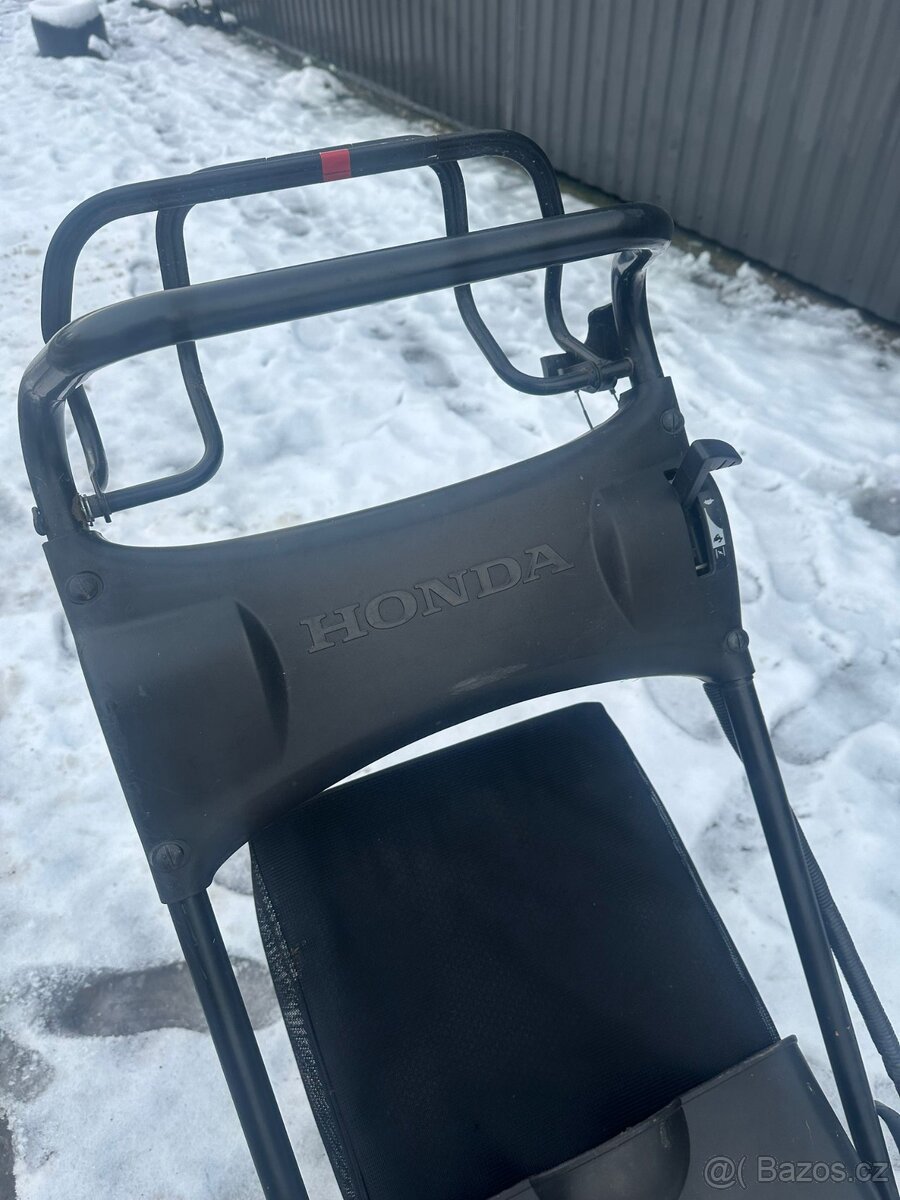 Sekačka Honda hrx476 - 3