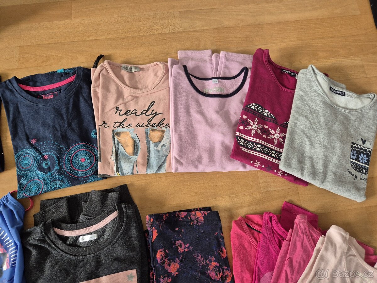 Balík věcí na holku 146-152 - 3