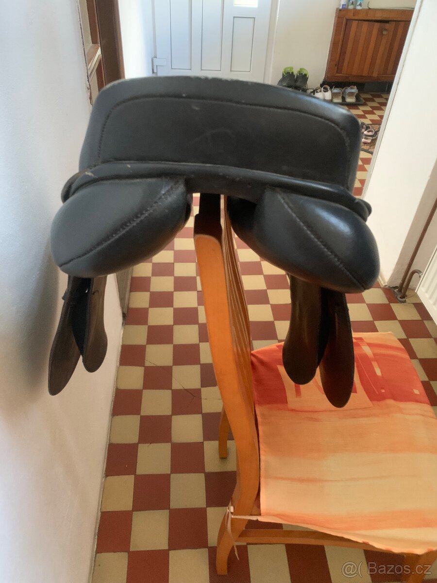 Všestranné skokové sedlo Revo I - 3