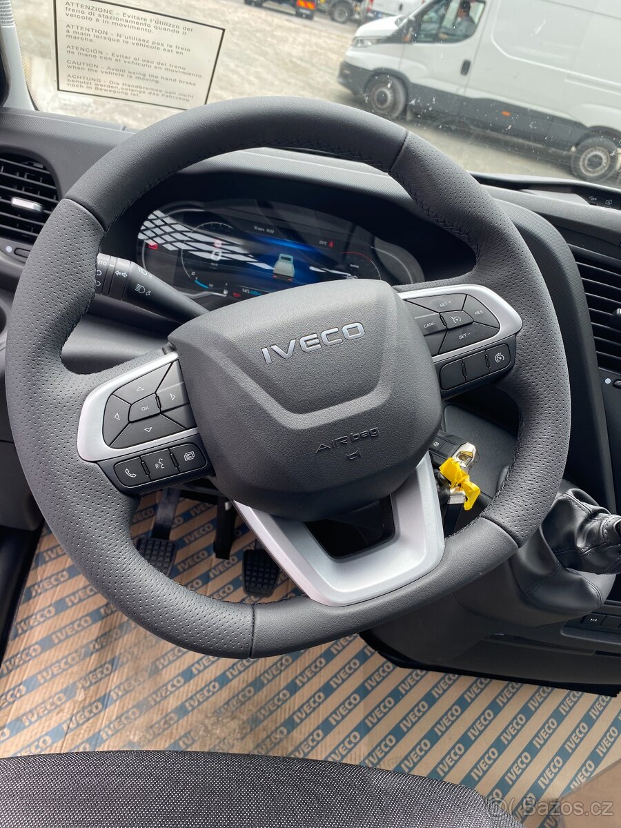 Iveco 3,5t + sklápěč - 3