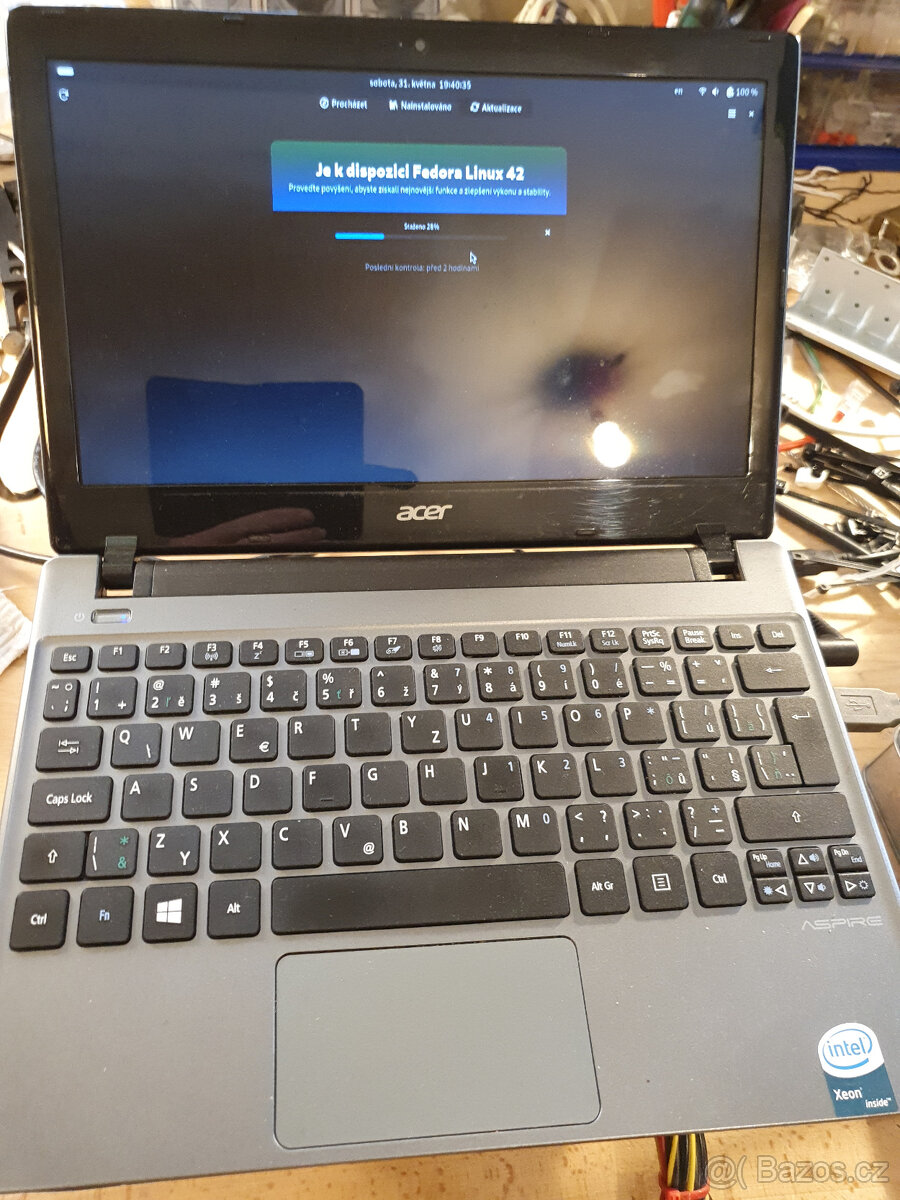 Prodám použitý notebook Acer Aspire V5-171 Intel Core i3 6GB - 3