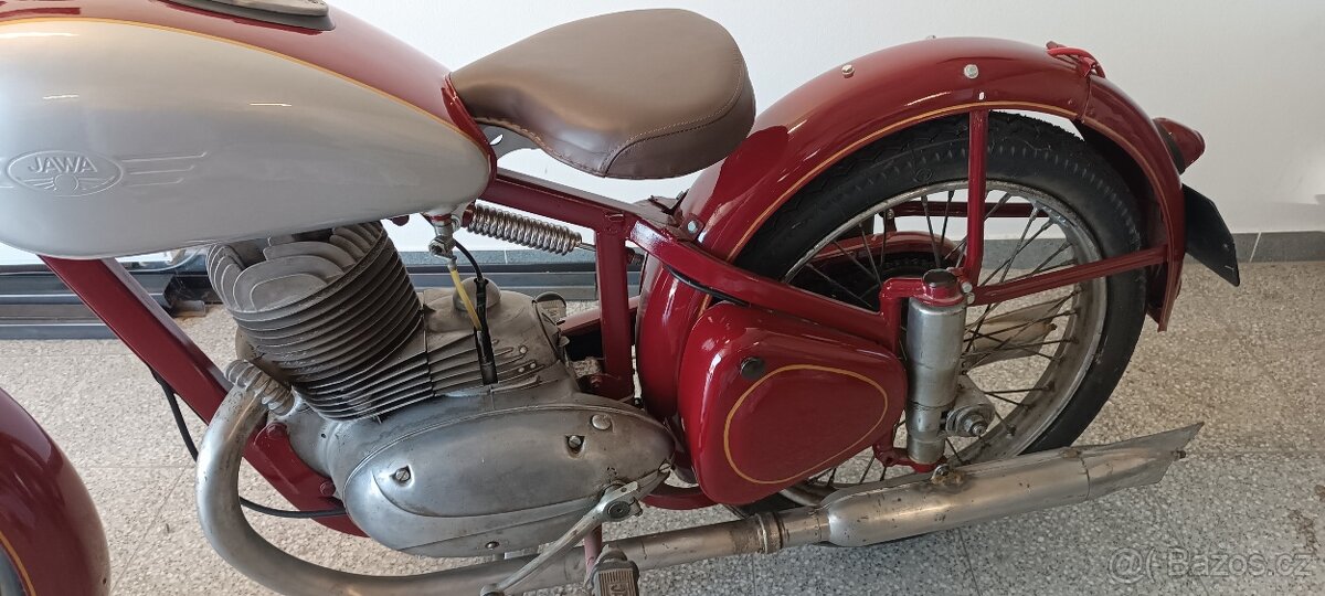 Jawa Pérák 250 - 3