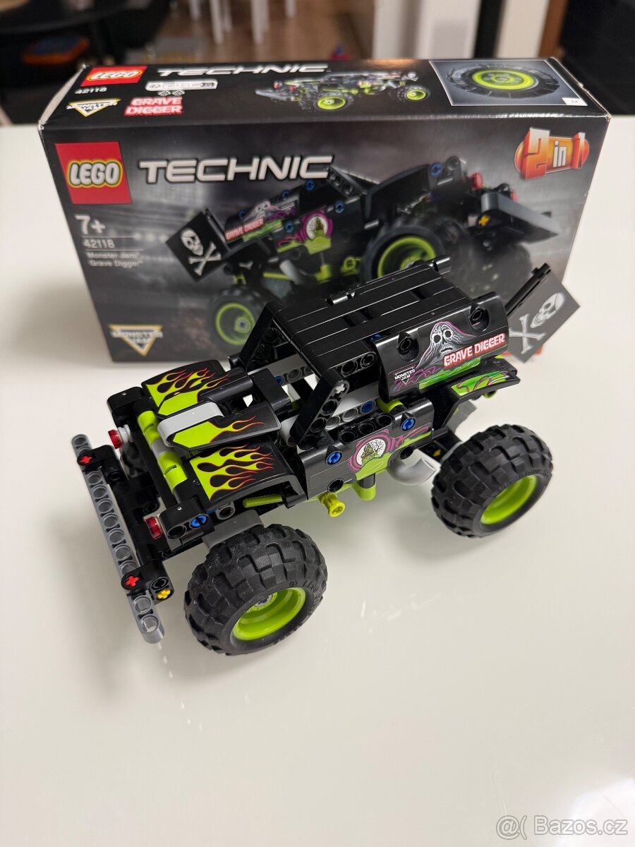 LEGO Technic 42118 - Monster Jam Grave Digger - 3