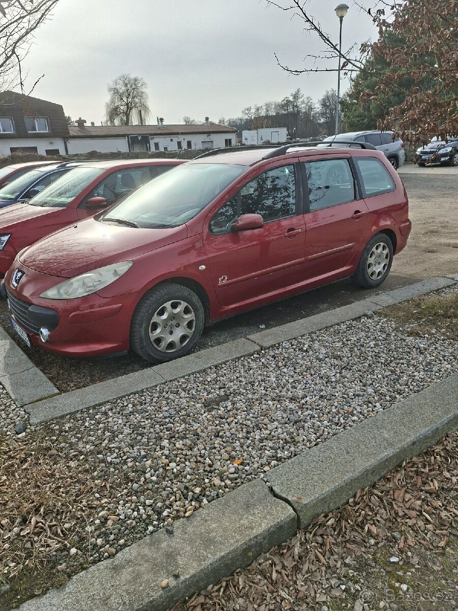 Prodám peugeot 307 - 3