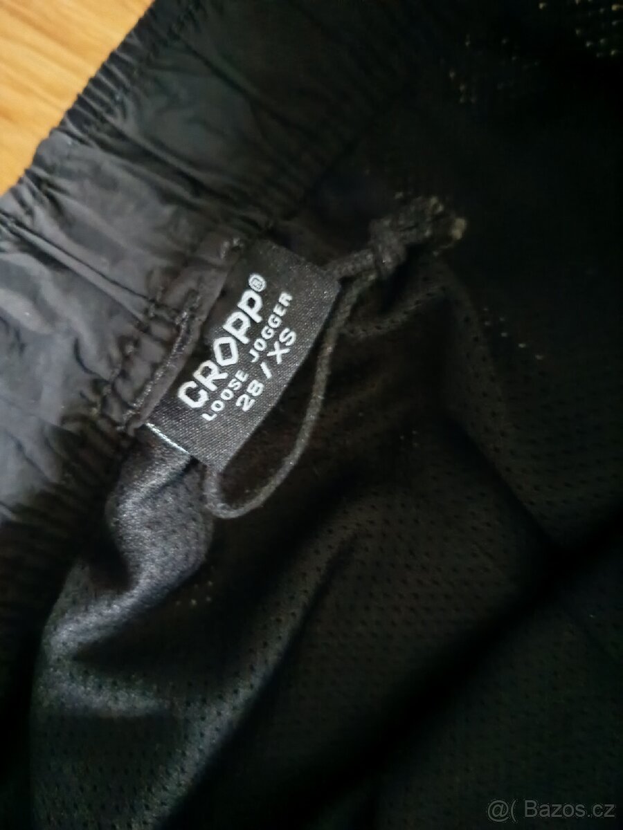 Šusťákové kalhoty Cropp - loose jogger, vel. XS , 28 - 3