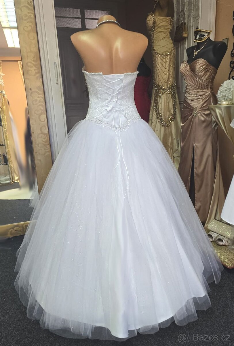 KORZETOVÉ SVATEBNÍ ŠATY - 3