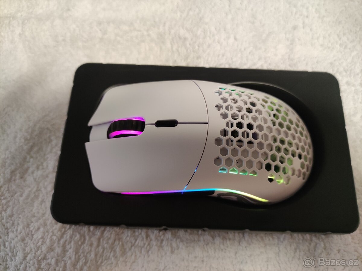 Glorious Model O Wireless (Matte White) - 3