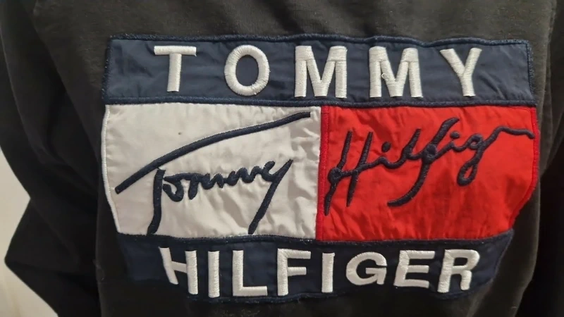 Tommy Hilfiger L - 3