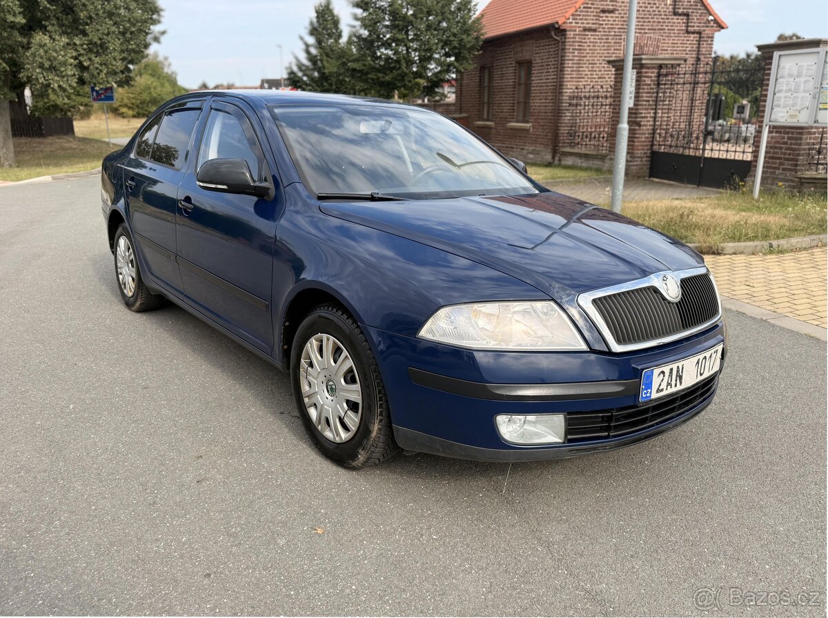 Škoda Octavia II 1.6 75kW rok 2011 - 3