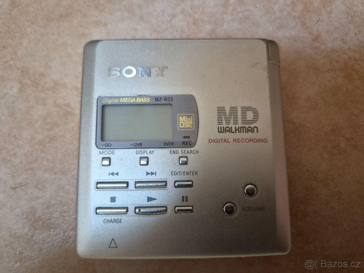 Prodám sbírku 5× Sony MiniDisc Walkman - 3