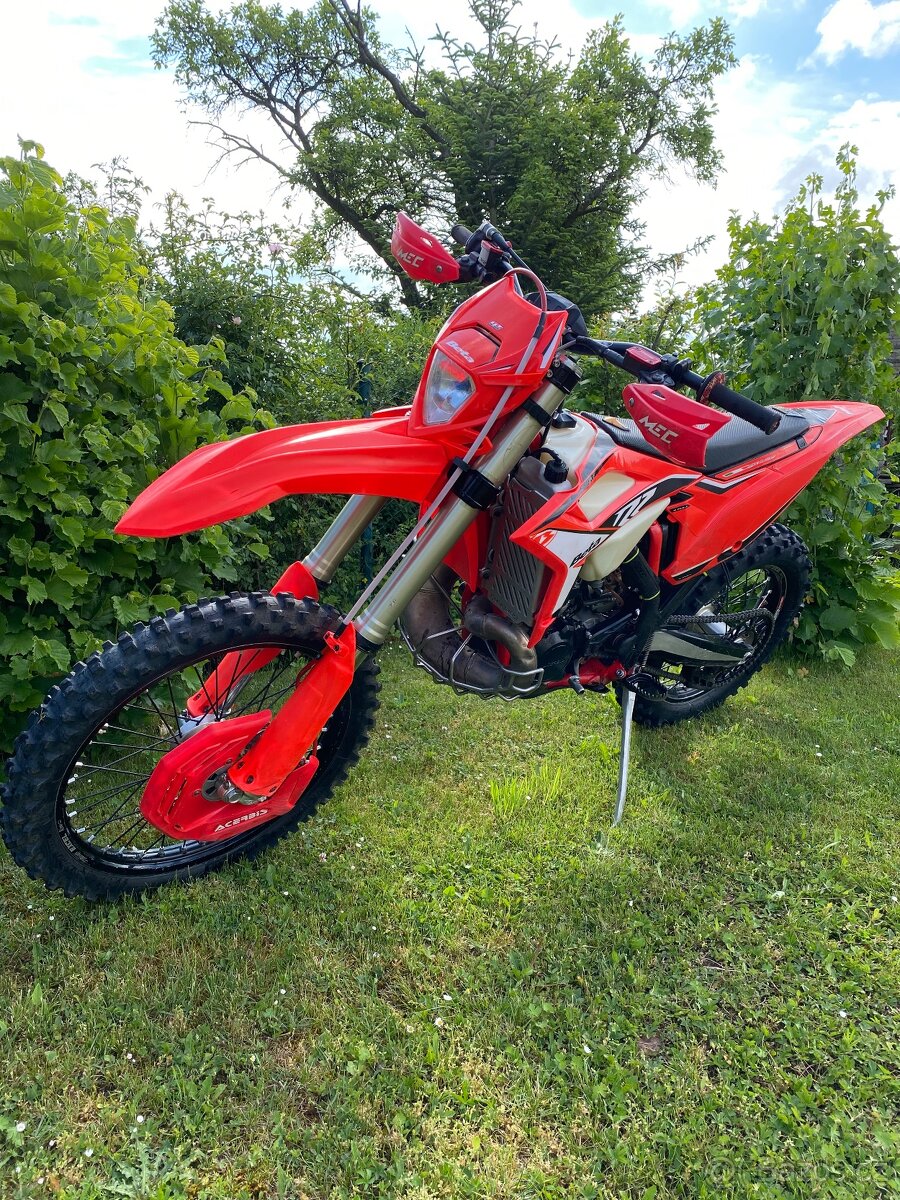 BETA 300 RR MY22 - 3