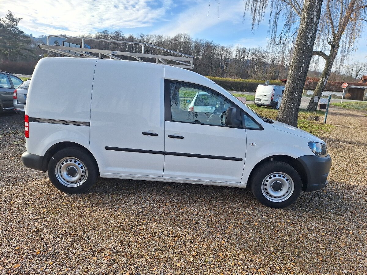 VW Caddy 1.6Tdi rv.2012 zahrádka klima tažné DPH - 3