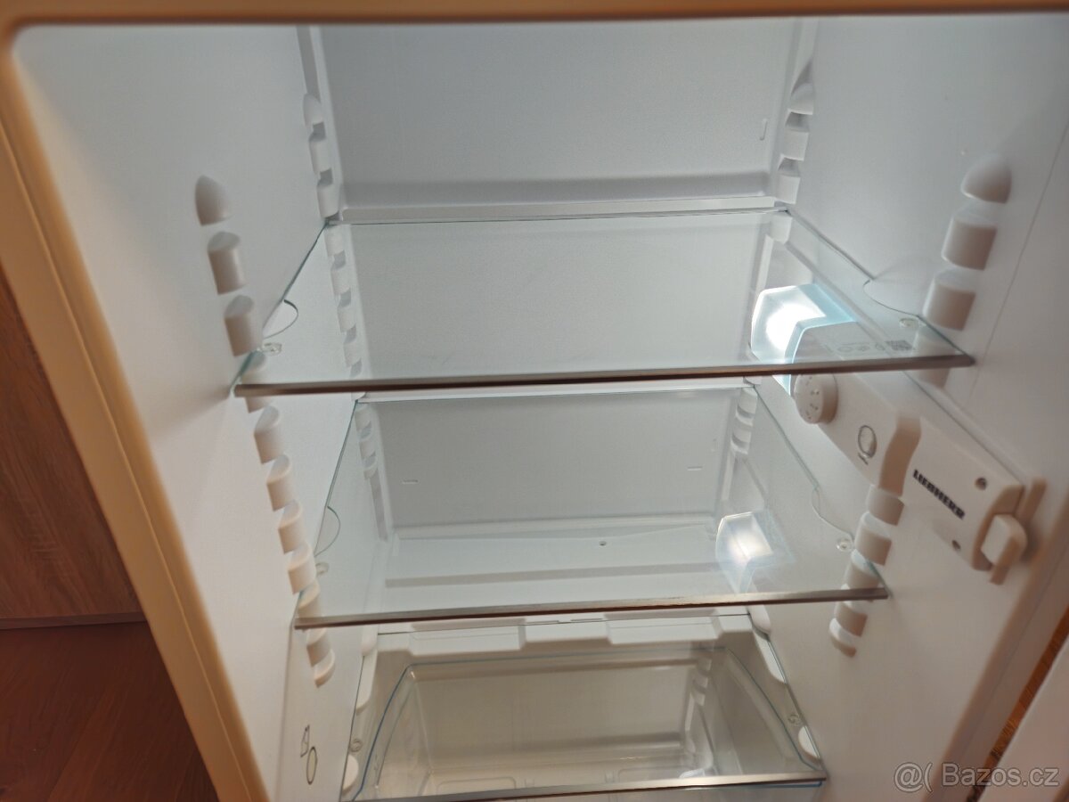 Chladnička s mrazničkou LIEBHERR, SmartFrost,, výška 140 cm - 3