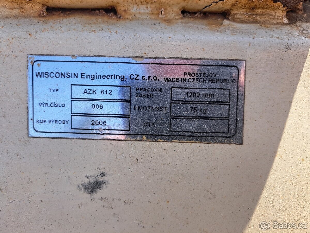 Malotraktor Zametaci kartáč koště - 3