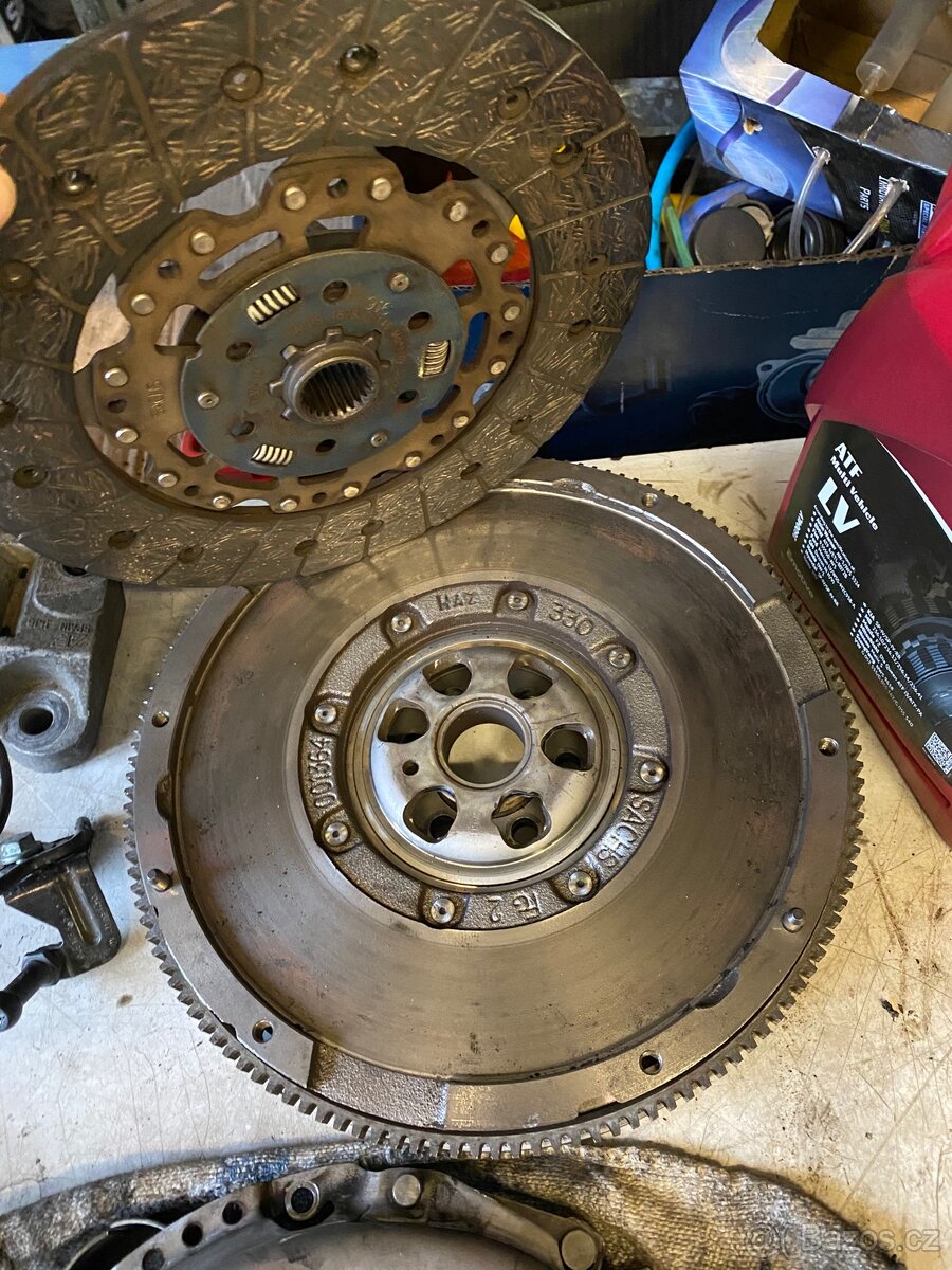 Setrvačník a spojková sada Alhambra Sharan - 3