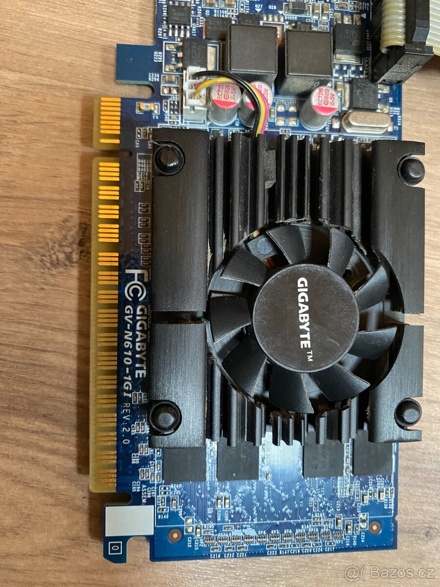 Grafická karta – ideální pro kancelář / starší PC - 3