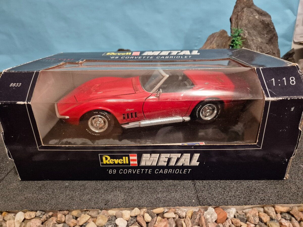 Prodám model 1:18 Chevrolet corvette 1969 - 3