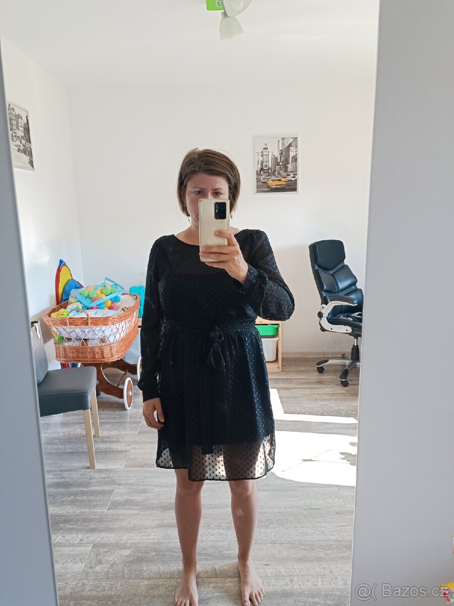 Černé šaty na ples - 3