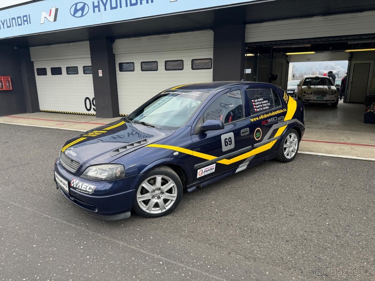 Závodní speciál - 3