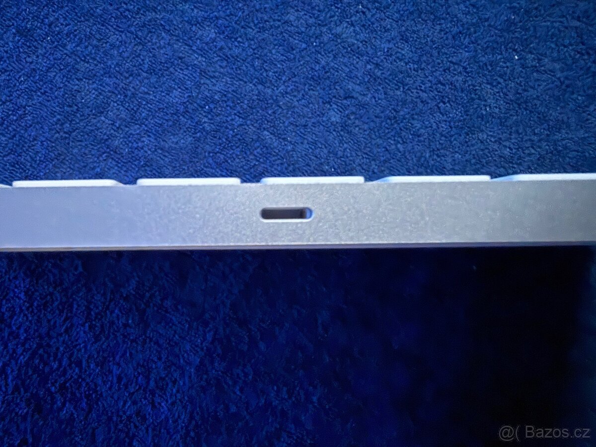 Apple Magic Keyboard model A1644 - 3