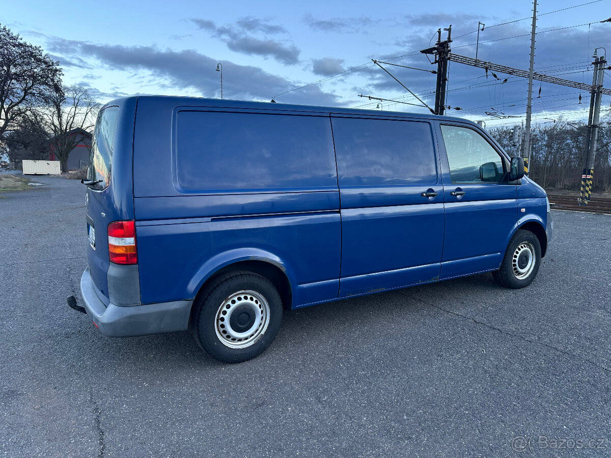 Prodám VW Transportér T5 Long - 3