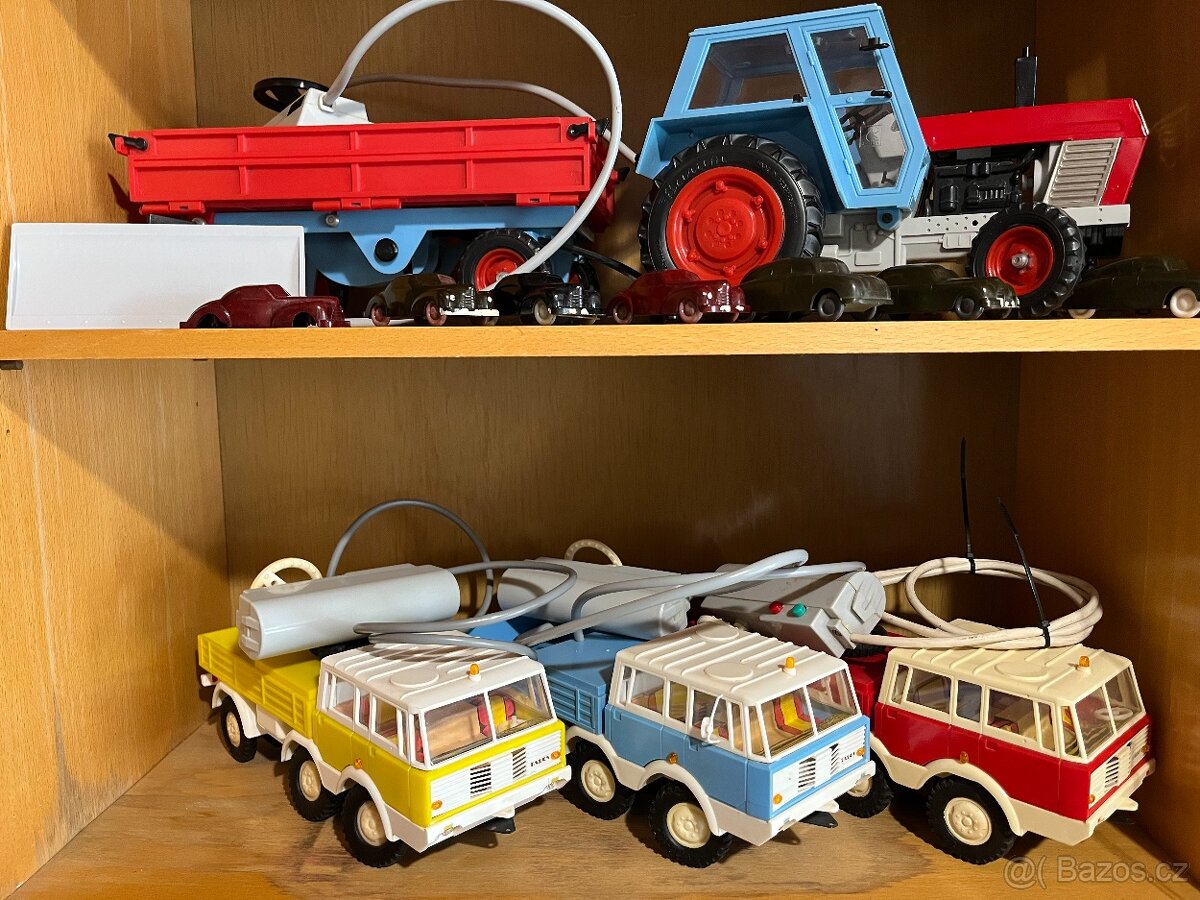 SBÍRÁM STARÉ HRAČKY a HRY - 3