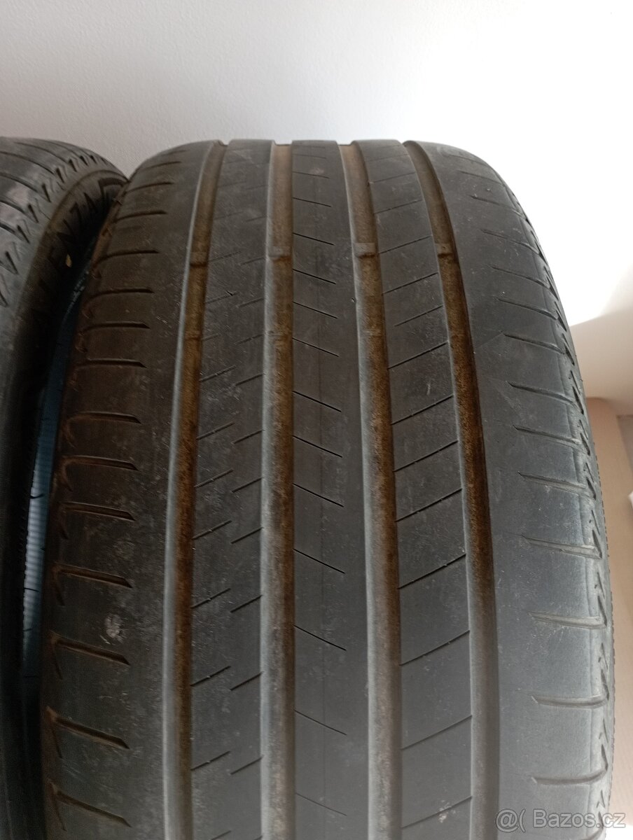 Letní sada 245/45 R20 a 275/40 R20 Bridgestone runflat - 3