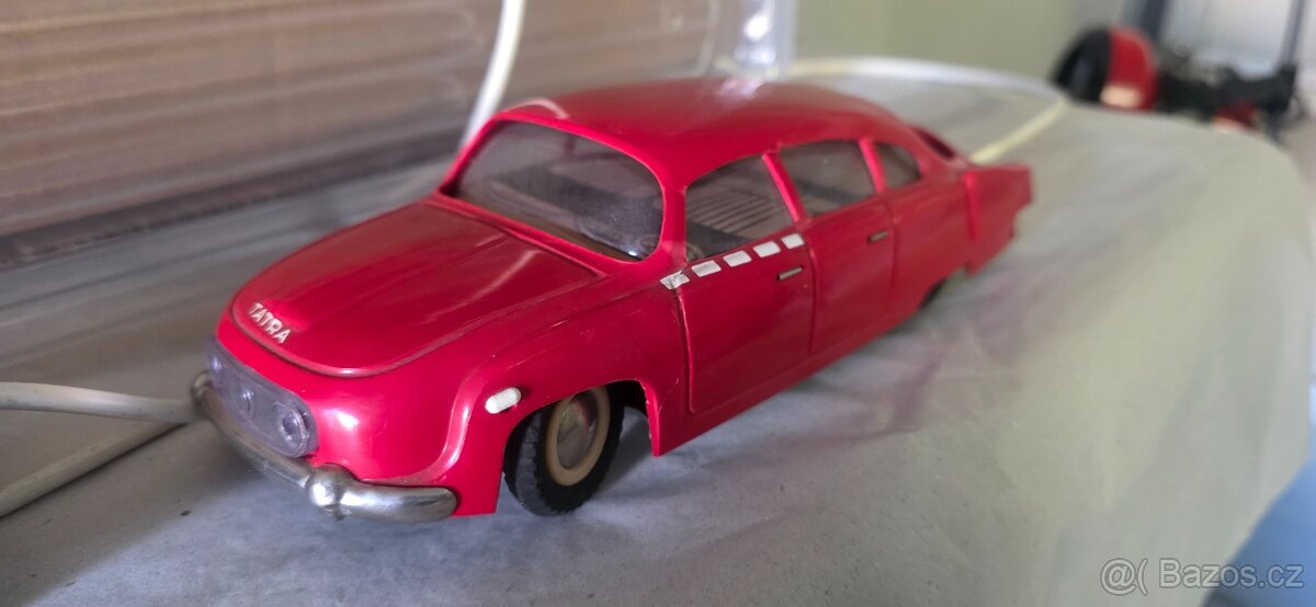 Retro hračka z dob Československa - 3