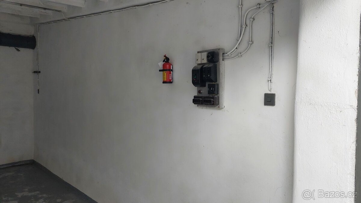 Garáž s elektřinou Brno Zábrdovice - 3