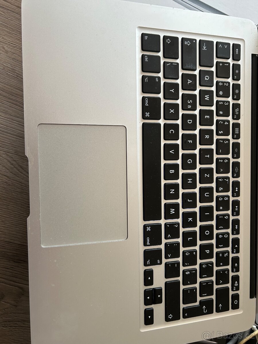 MacBook Air 13" i5 DC 128GB SSD/Intel+nová baterie - 3