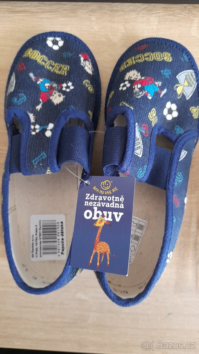 Prodám nové dětské papuče vel. 17 - 3