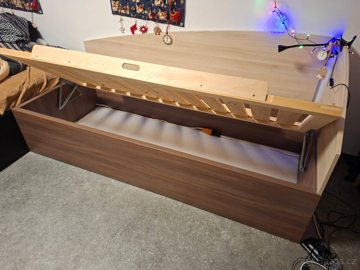 Prodám postel 200 x 80 - 3