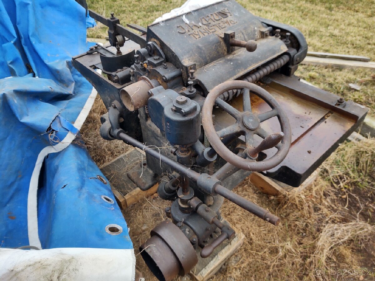 Třístranná hoblovka protahovačka - 3