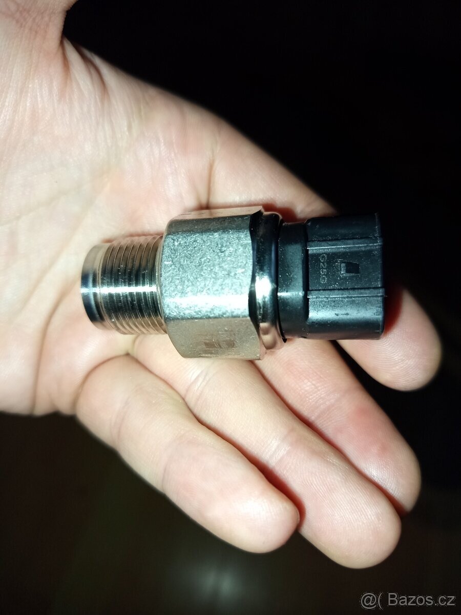 Díly na Toyota Corolla Verso 2008 2.2 d4d 130 KW - 3