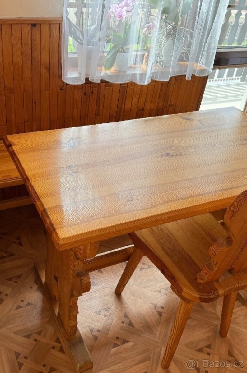 Dřevěná lavice a zidle - 3