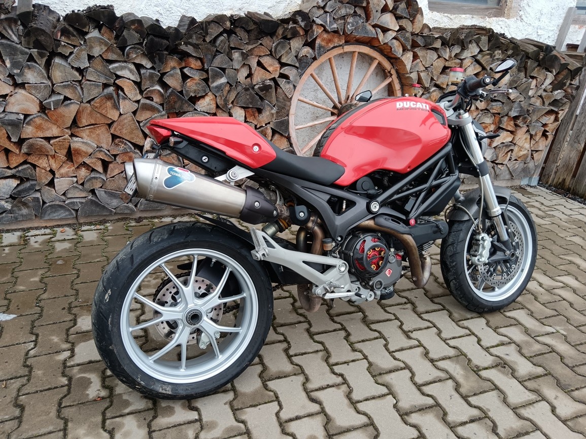 DUCATI MONSTER 1100 - 3