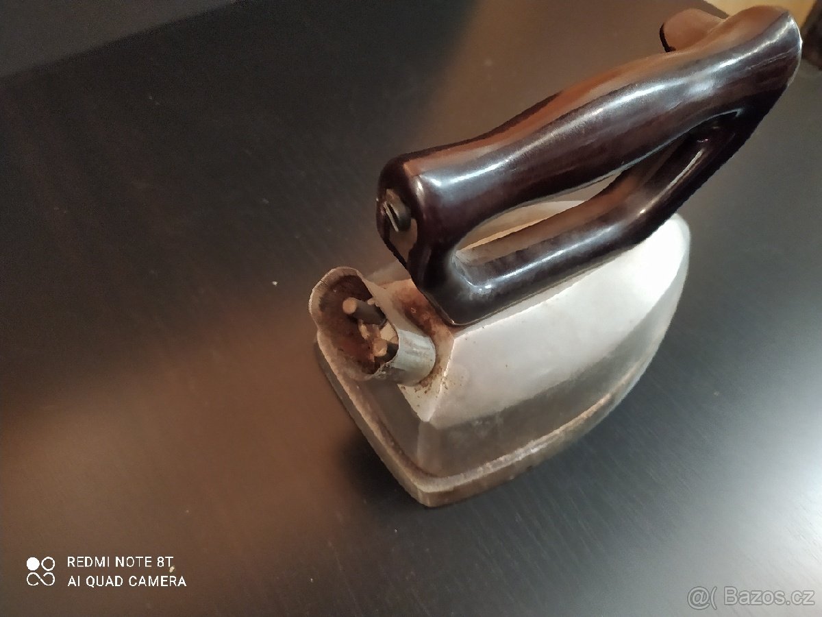 Stará žehlička - 3