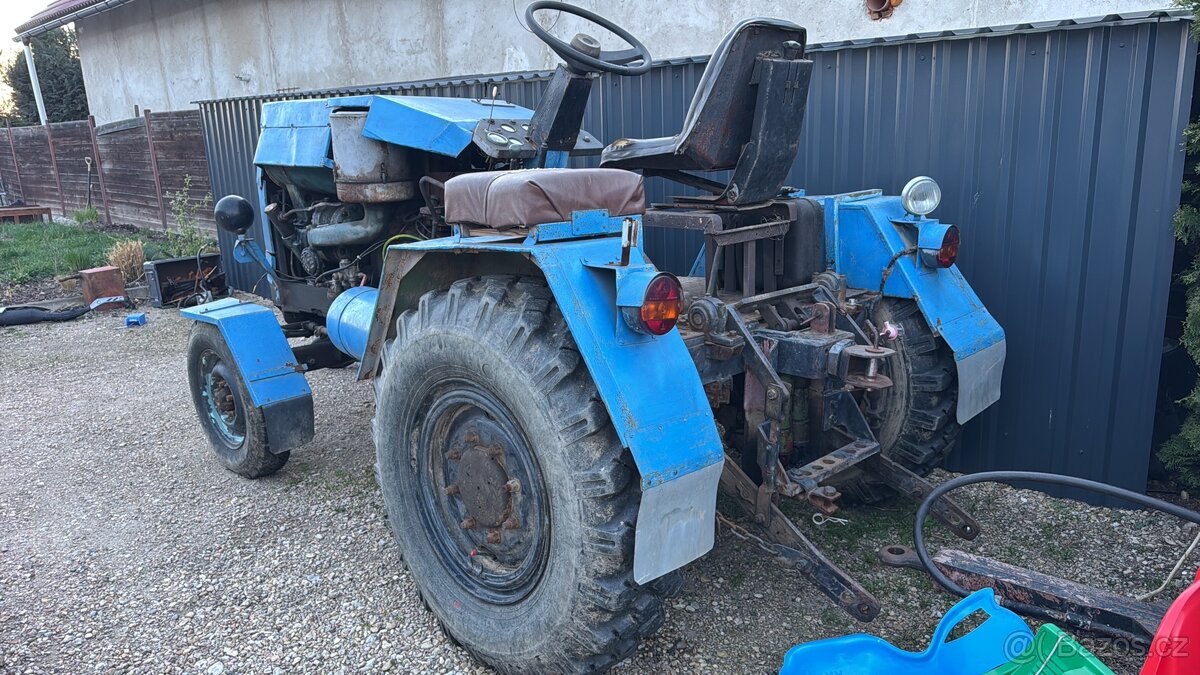Traktor domácí výroby DIESEL - 3
