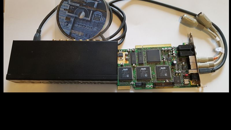 Prodám zvukovku Creamware Luna 2 - 3