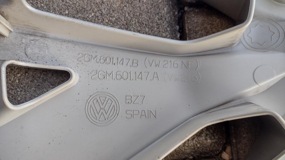 Originál poklice VW 16" - 3