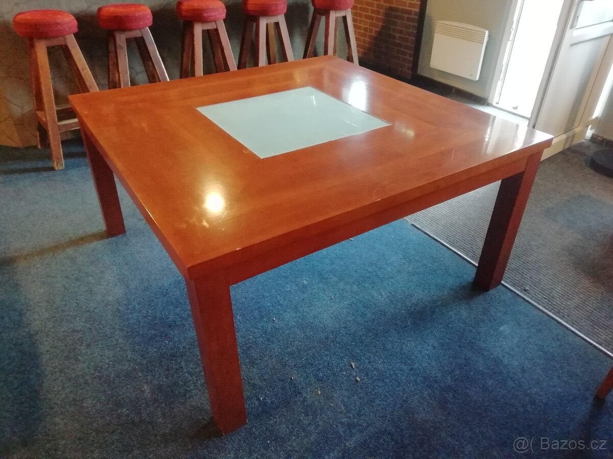 Stůl 120 x 120 cm - masivní, v dobrém stavu - 3