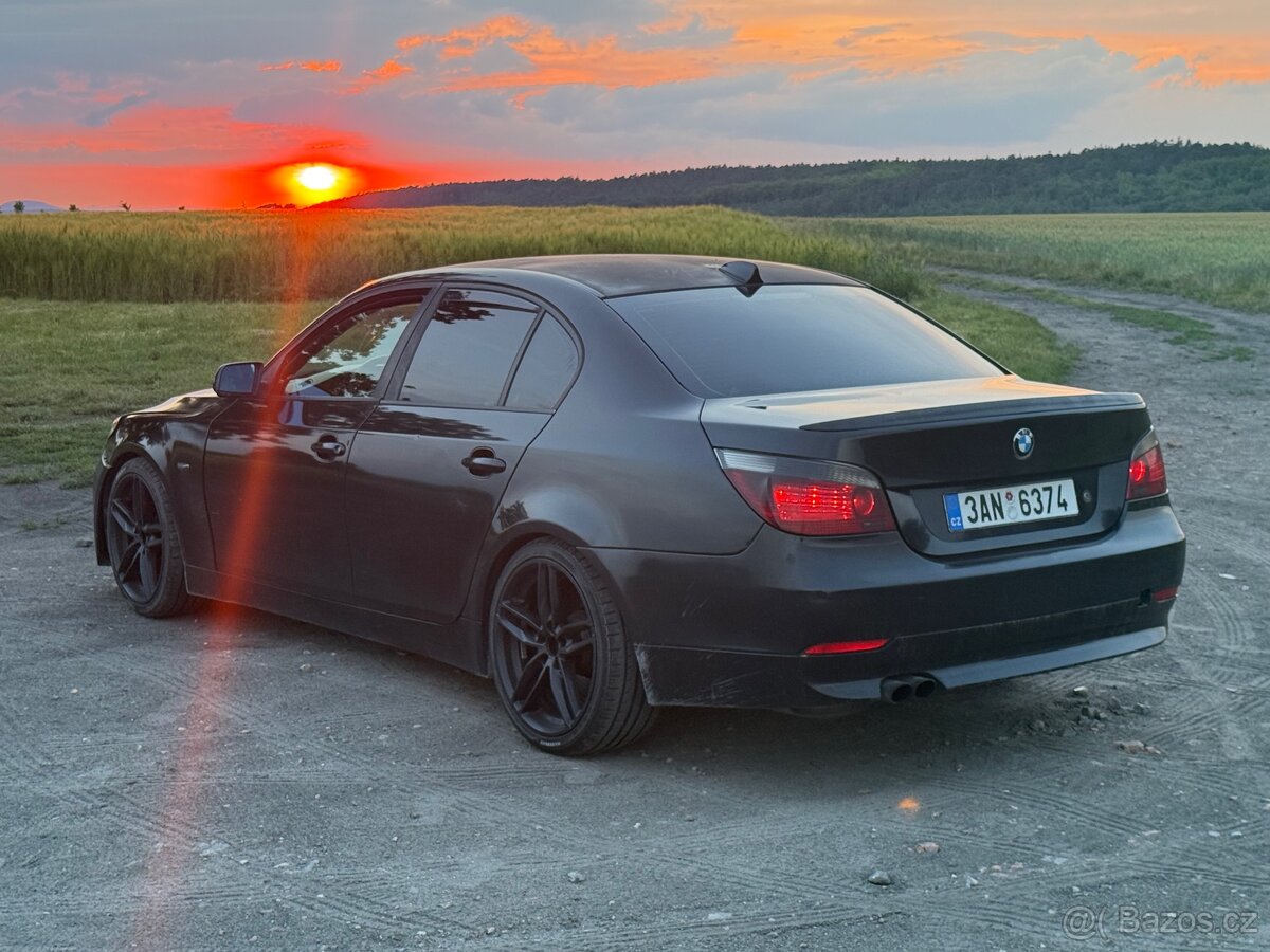 BMW E60 530D 200kW Manuál - 3