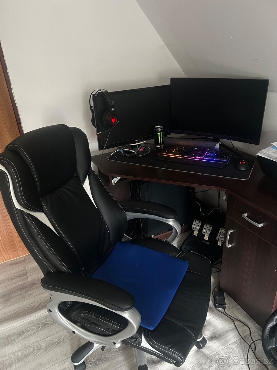 Herní PC + 2K monitor + RGB stůl a židle – komplet set - 3