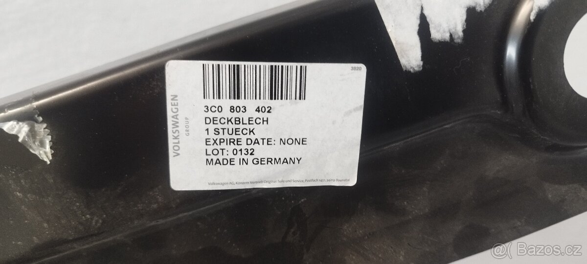 VW Passat CC krycí plech podélníků - 3